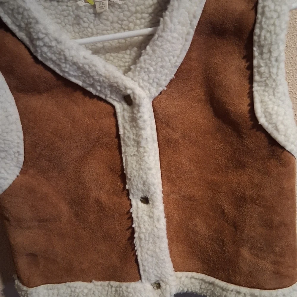 Btween Faux Swede Fall Vets Sherpa Lined XL - Picture 4 of 6